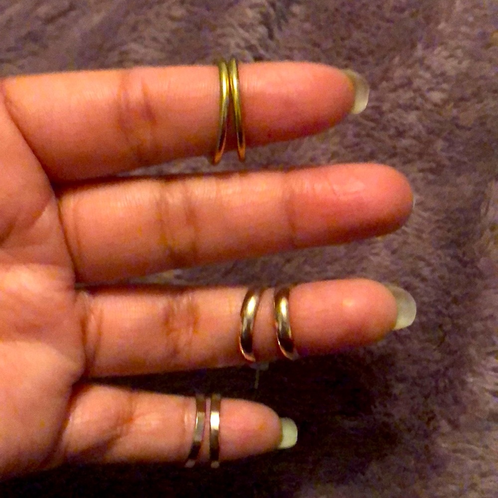 Earrings - Picture 1 of 1